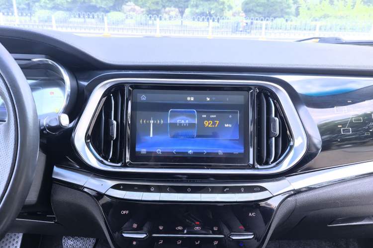 Used JETOUR X90 2019 1.5T Automatic Luxury Model 5 Seats Emission Standard China V