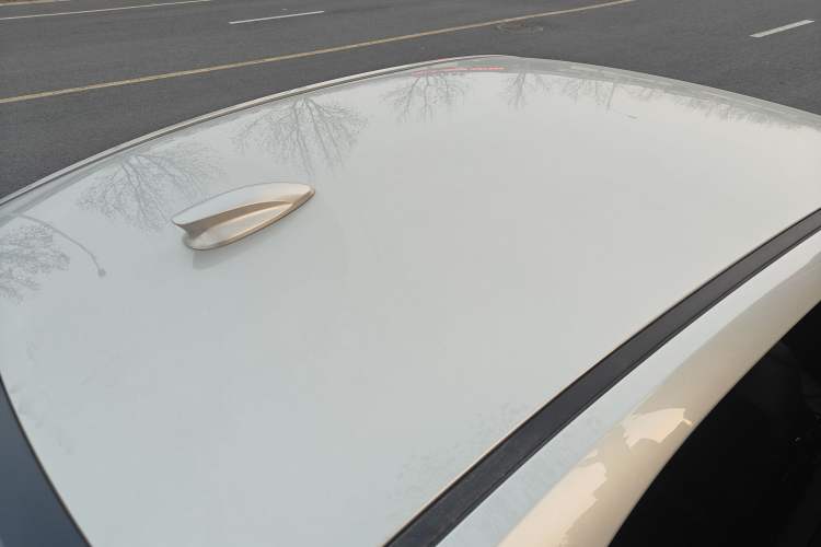 Used Hongqi E-QM5 2022 431 km Charge & Enjoy Edition