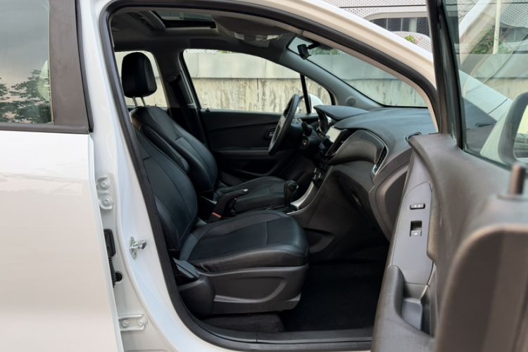 Used Chevrolet Trax 2017 1.4T Automatic Two-Wheel Drive Comfort Version Interior 1