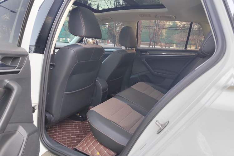 Used Volkswagen C-TREK 2018 1.5L Automatic Comfort Model