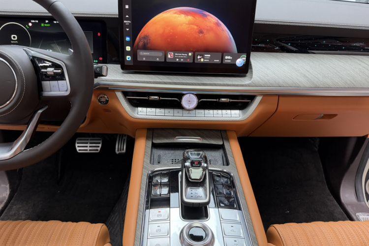 Used Mercedes-Benz GLE Coupe 2018 GLE 320 4MATIC Coupe SUV Audio And AC Panel