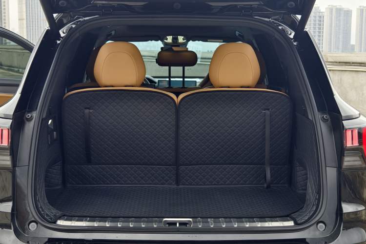 Used Lynk & Co 09 EM-P 2024 2.0TD EM-P Four-Wheel Drive PRO Seven-Seater