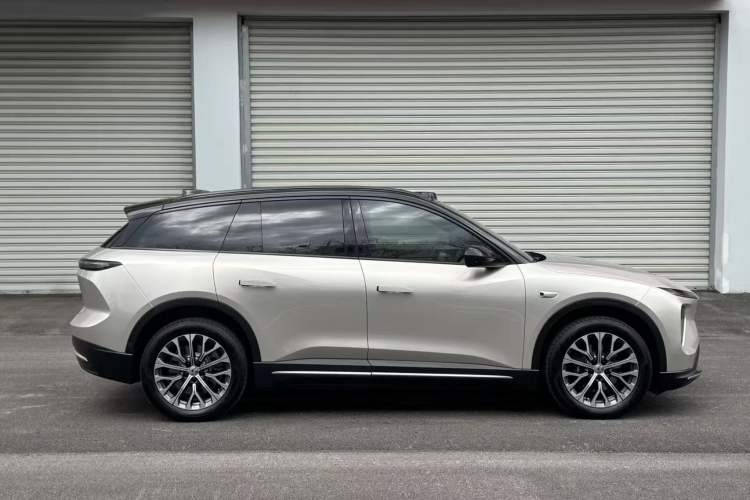 Used Nio ES6 2023 75 kWh Exterior 6