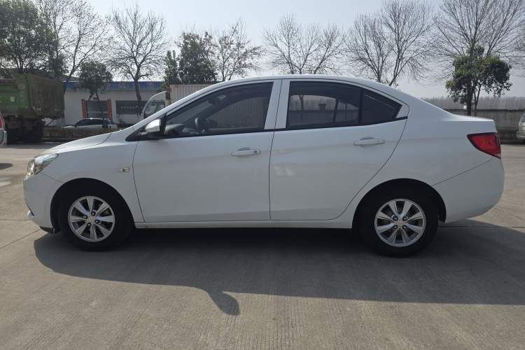 Used Chevrolet Sail 2015 Sail 3 1.5L Manual with Ideal Sunroof Edition