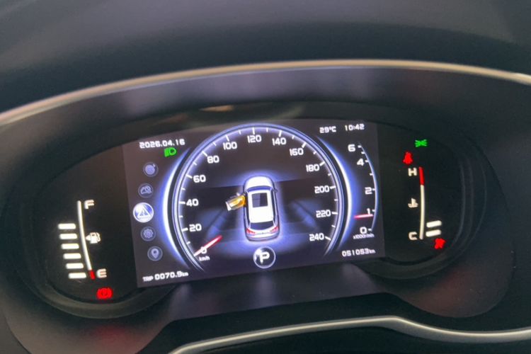 Used Geely Auto Emgrand X7 Sport 2018 1.8TD Automatic Two-Wheel Drive Smart Connect 4G Internet Edition Instrument Cluster