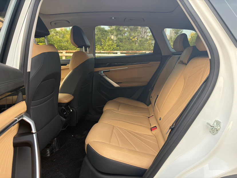 Geely Auto FX11 2023 1.5TD DCT Prestige Edition — снимка 12