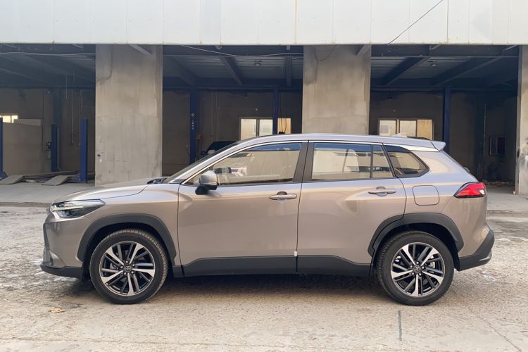 Used Toyota FRONTLANDER 2022 2.0L CVT Luxury PLUS Edition
