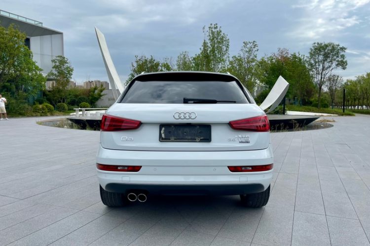 Used Audi Q3 2016 35 TFSI quattro all-wheel-drive style model
