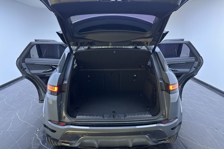 Used Land Rover Range Evoque 2020 249 PS R-DYNAMIC S Sport Edition Trunk