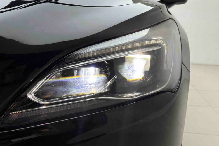 Used Buick LaCrosse 2018 20T Elite Edition Left Front Headlight