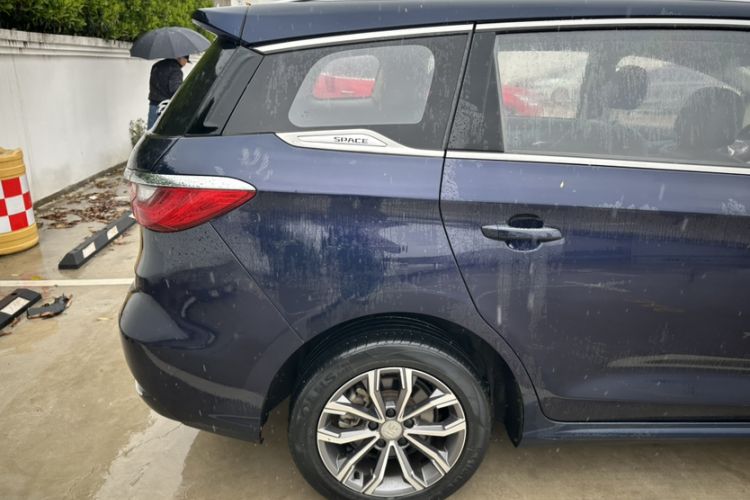 Used BYD Song MAX 2019 1.5T Automatic Smart Connect Prestige Model 6 Seats China VI Standard