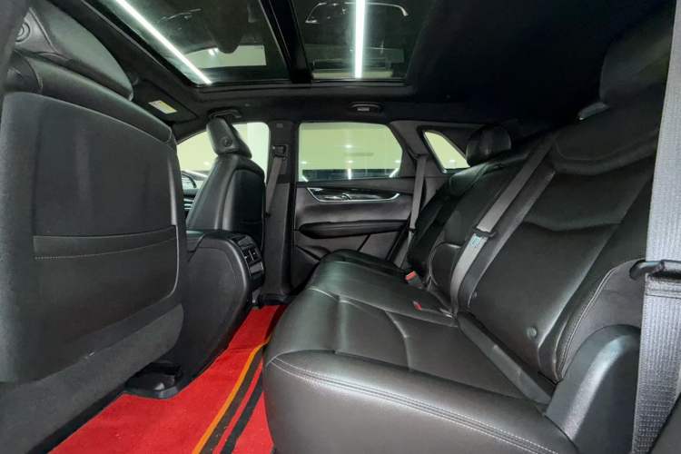 Used Cadillac XT5 2021 28T Luxury Model
