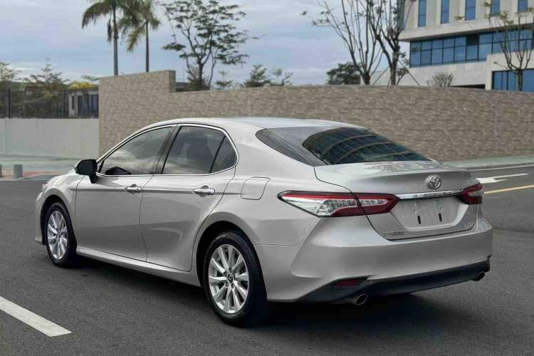 Used Toyota Camry 2019 Revised Version 2.0G Luxury Edition
