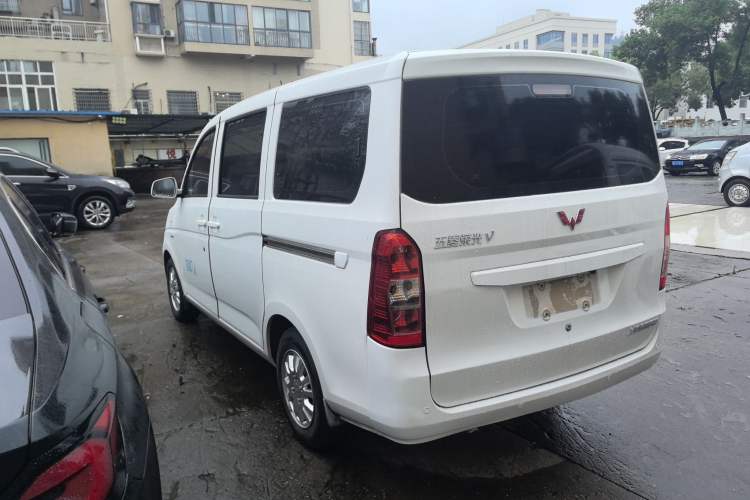 Used Wuling Rongguang V 2016 1.5L Standard Version