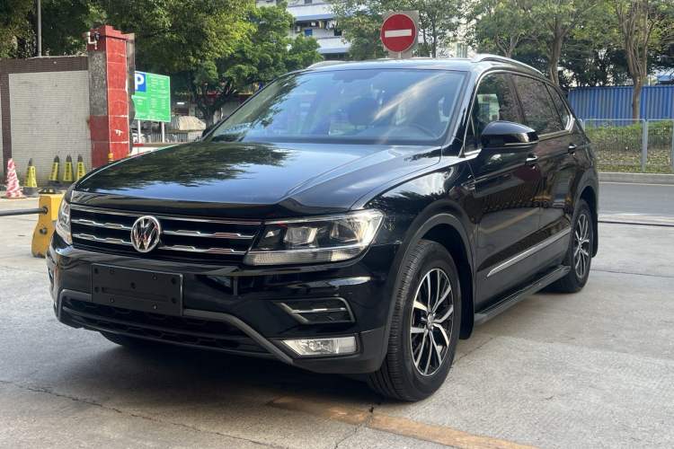 Used Volkswagen Tiguan L 2018 Revised Version 330TSI Automatic Two-Wheel Drive Comfort Edition