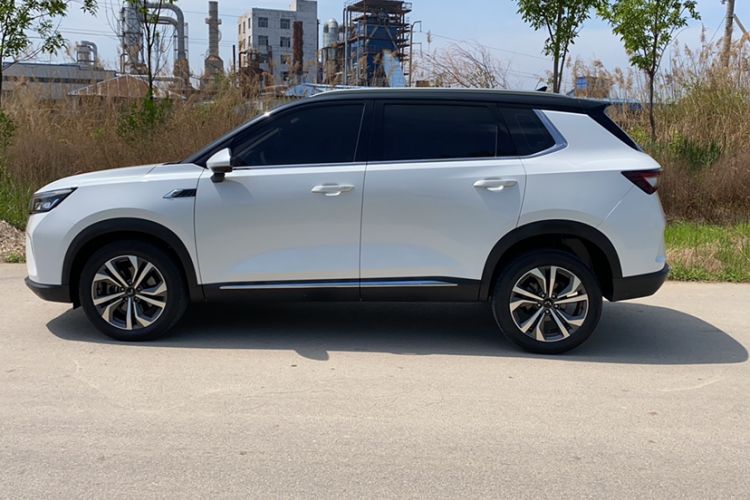 Used Wuling Asta 2022 2.0L DHT Electric-Speed Version Exterior 2