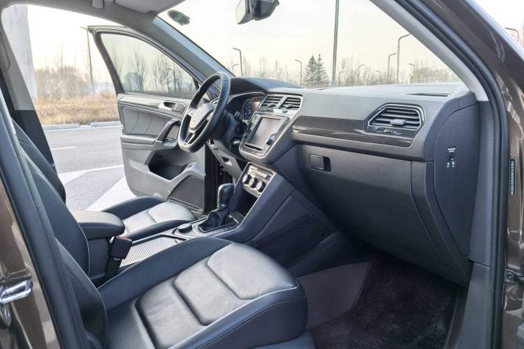 Used Volkswagen Tiguan 2017 330TSI All-Wheel-Drive Innovation Model