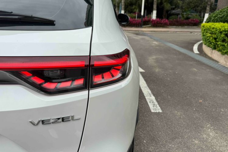 Used Honda Vezel 2023 1.5L CVT Pioneer Edition Exterior 3