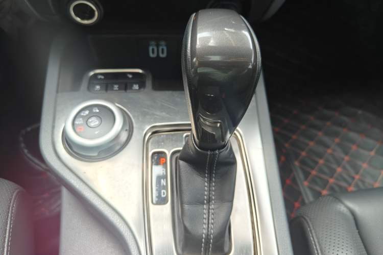 Used Ford Everest 2017 2.0T Gasoline Automatic 4x4 Luxury Edition 7 Seats
