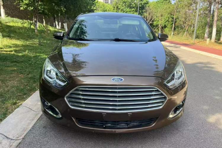 Used Ford Escort 2015 1.5L Automatic Fashion Model