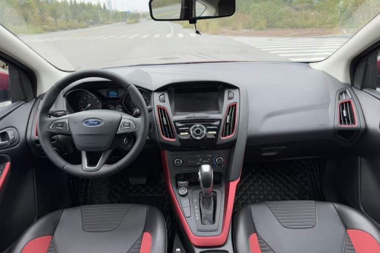 Used Ford Focus 2020 Hatchback Classic 1.5L Automatic Trendy Model
