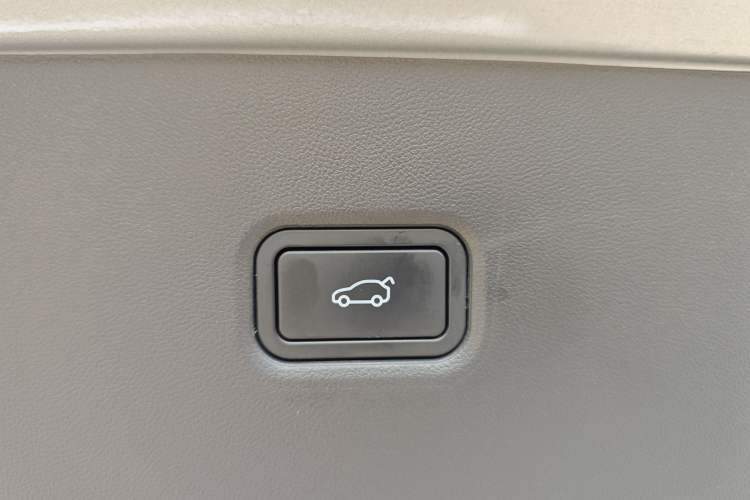 Used XPeng G6 2025 625 Long-Range Max Flagship Edition