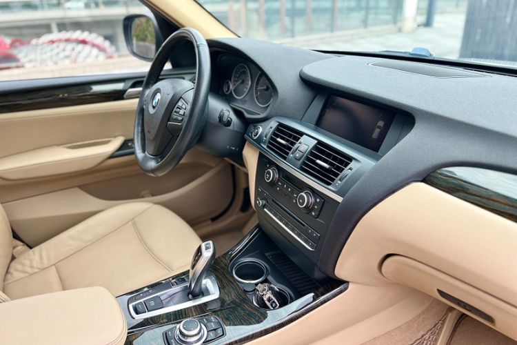 Used BMW X3 2013 Facelifted xDrive20i Luxury Edition