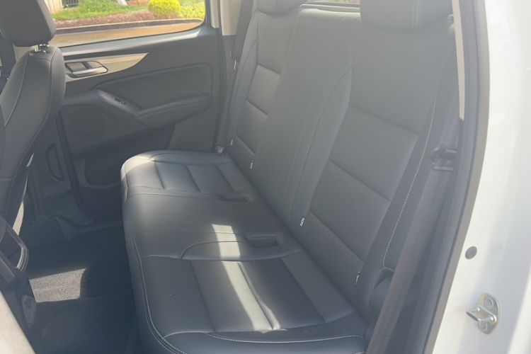 Used Great Wall Poer 2019 2.0T Commercial Version Manual Diesel 4x4 Elite Long-Box GW4D20M
