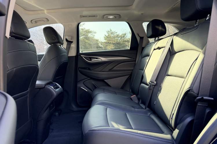 Used Buick Enclave 2020 28T Two-Wheel Drive Prestige Version