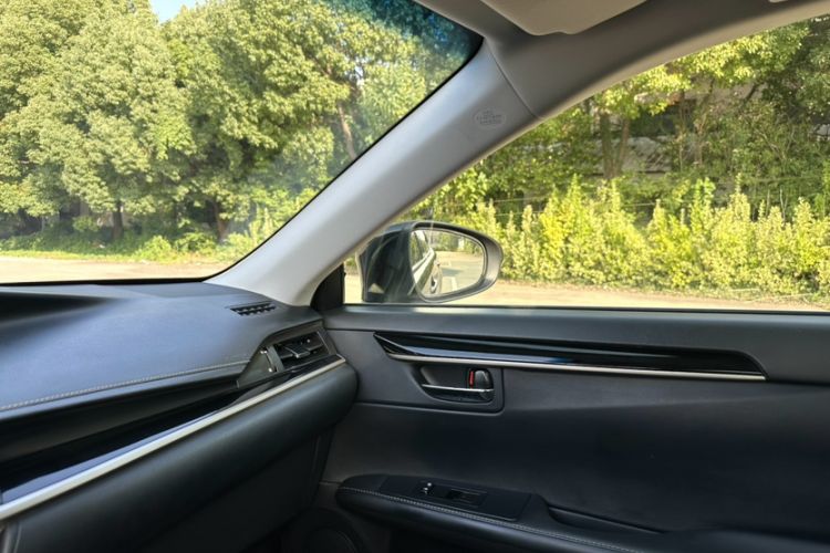 Used Lexus ES 2014 250 Elite Edition
