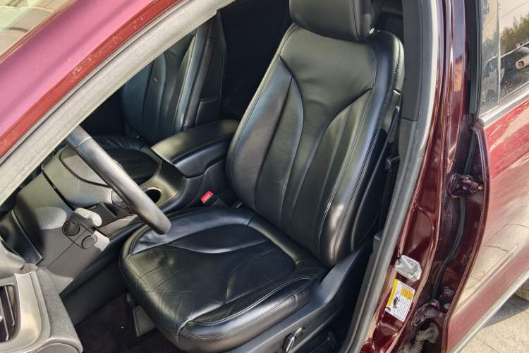 Used Lincoln MKC 2017 2.0T Two-Wheel Drive Deluxe Edition