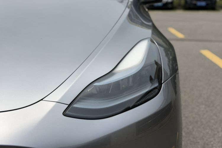 Used Tesla Model Y 2024 Long-Range All-Wheel-Drive Version
