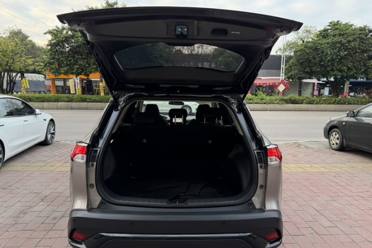 Used Toyota FRONTLANDER 2022 2.0L CVT Leading Edition
