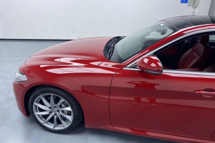 Used Alfa Romeo Giulia 2019 2.0T 280HP Luxury Edition