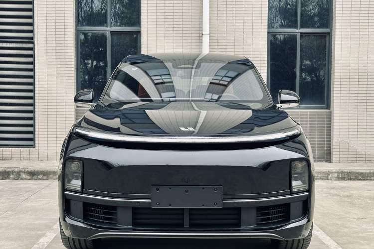 Used Li Auto L8 2023 Air model
