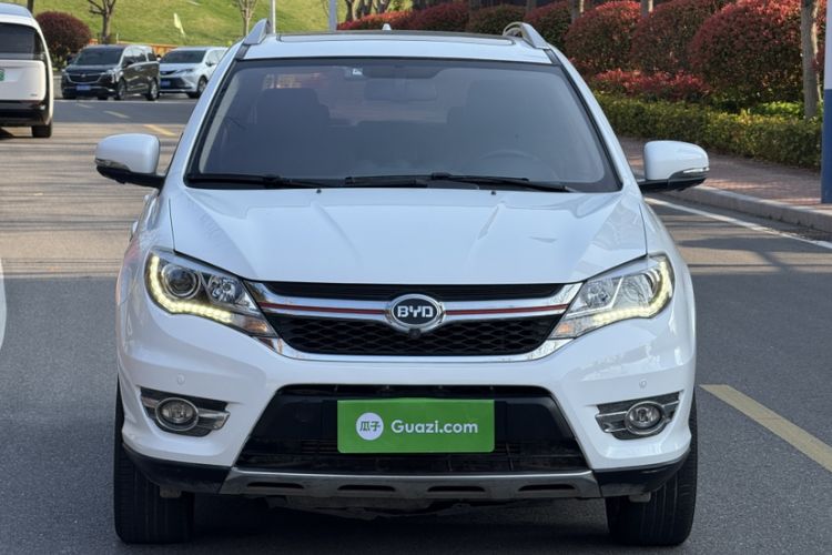 Used BYD S7 2017 2.0T Automatic Prestige Edition Exterior 6