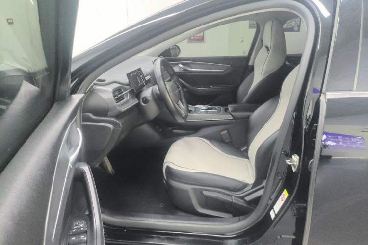 Used BYD Destroyer 05 2024 HONOR Edition DM-i 55KM Luxury Model