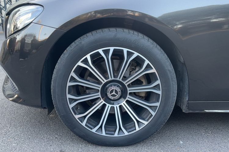 Used Mercedes-Benz E-Class 2018 Facelift E 200 L Sport 4MATIC