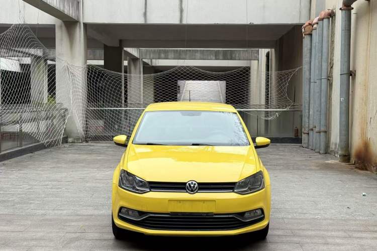 Used Volkswagen Polo 2014 1.6L Automatic Comfort Edition
