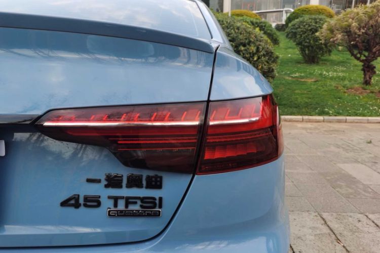 Used Audi A4L 2024 45 TFSI quattro Prestige Dynamic Edition
