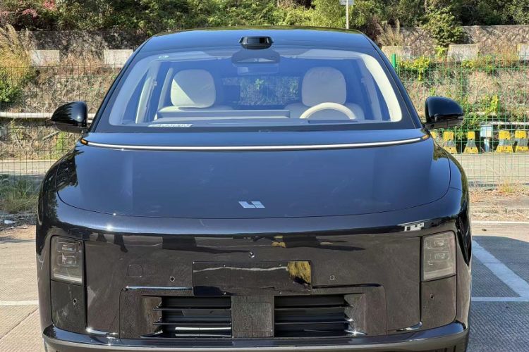Used Li Auto Li Auto i8 2025 Model Standard Version
