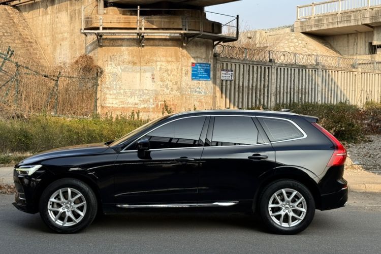 Used Volvo XC60 2019 T5 4x4 Smart Edition China VI Standard