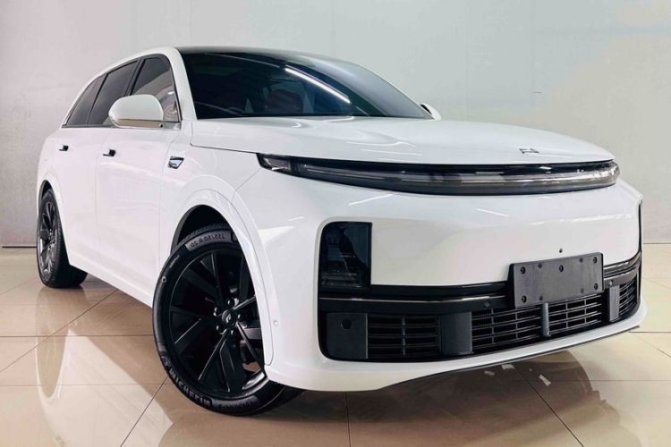 Used Li Auto L7 2023 Pro Model Exterior 1