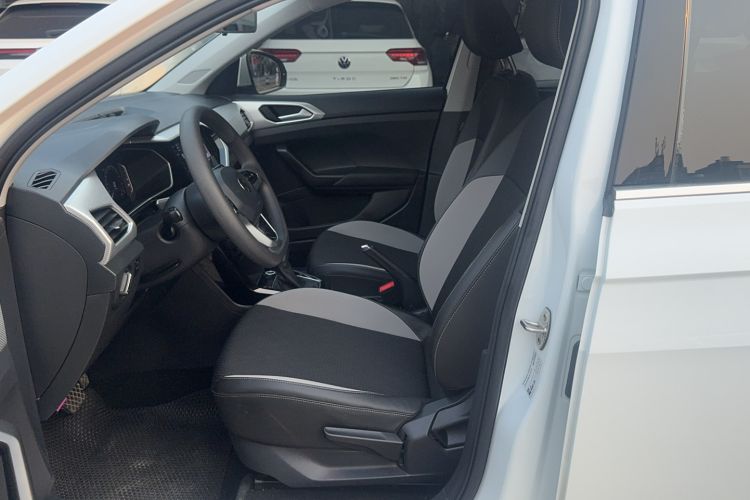 Used Volkswagen Tacqua 2021 200TSI DSG JoyConnect Edition Interior 1