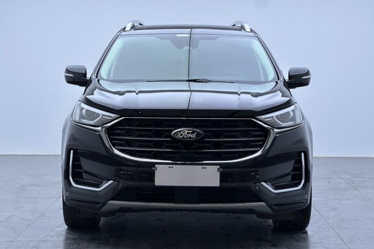 Used Ford Edge 2021 PLUS EcoBoost 245 Two-Wheel-Drive Titanium 7-Seater
