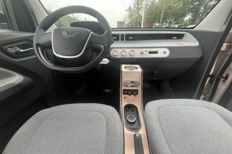 Used Wuling Hongguang MINIEV 2022 Macaron Premium Model – Lithium Iron Phosphate