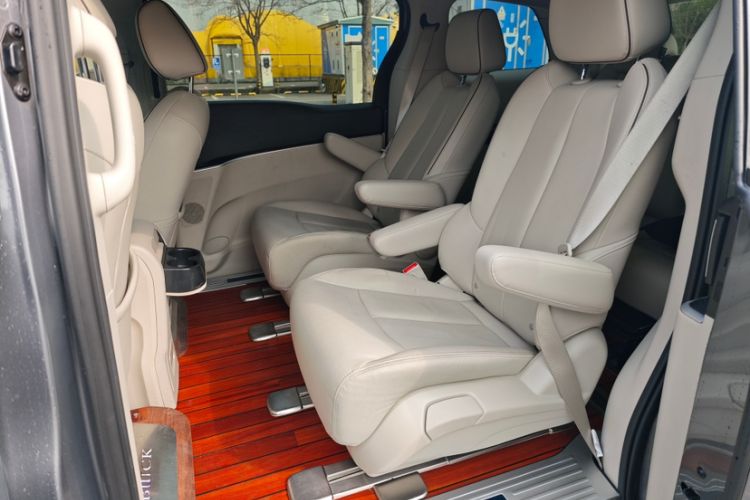 Used Buick GL8 2021 Land Cruiser Executive 652T Premium Model
