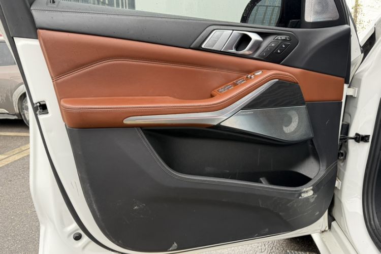 Used BMW X7 2021 xDrive40i Executive Model with M Sport Package
