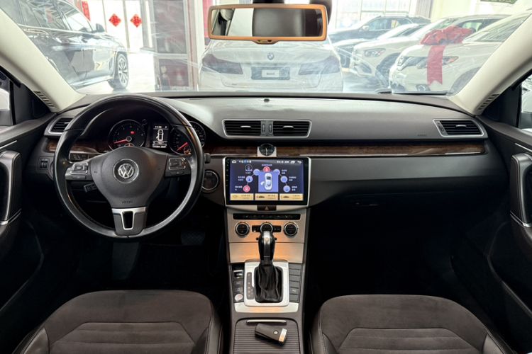 Used Volkswagen Magotan 2015 Travel Edition 2.0 TSI Comfort Version