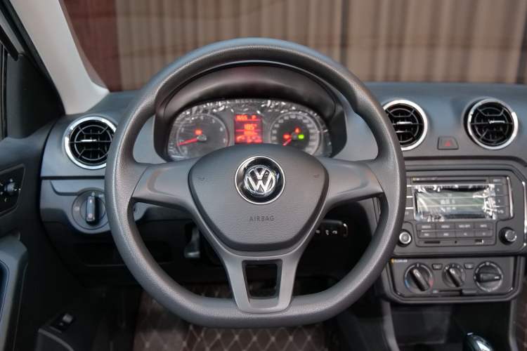 Used Volkswagen Jetta 2017 1.5L Automatic Fashion Model
